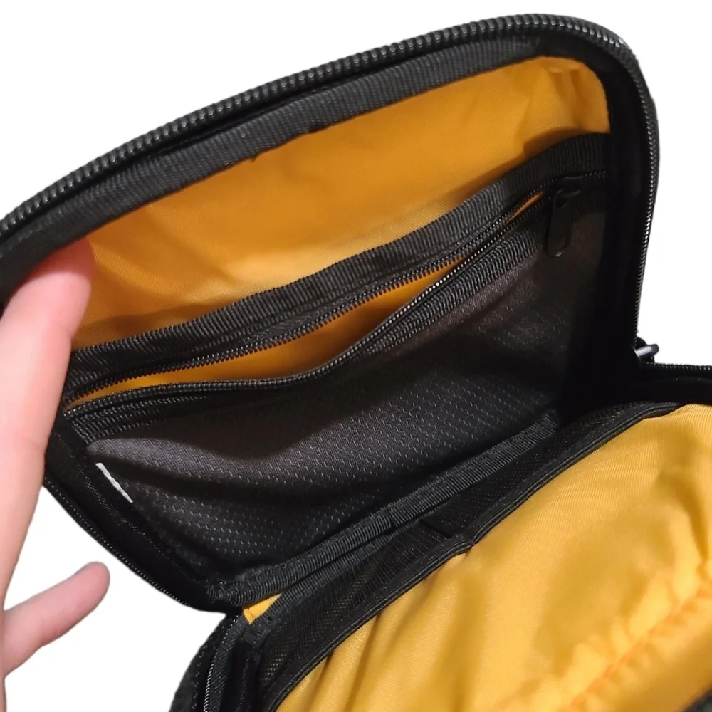 CASE LOGIC zippered camera bag